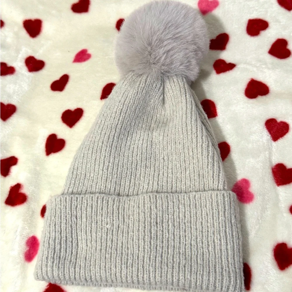 Lauren Conrad beanie sock cap! Gray with pompom on top! New without tags!